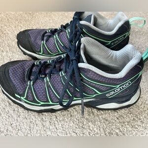 Salomon X-Ultra women’s hiking shoes